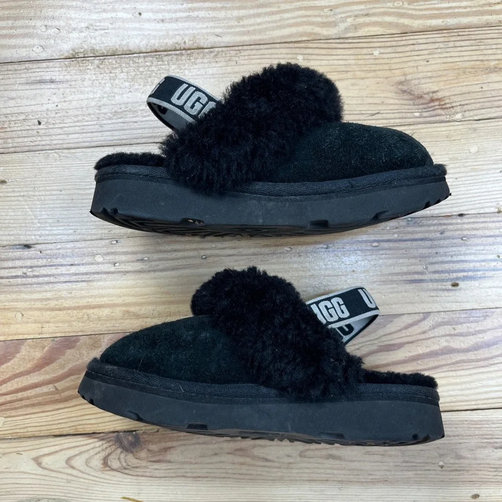 UGG Funkette Black Suede Platform Slingback Slippers Sheepskin Kids slip on sz 9